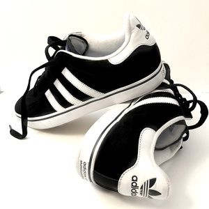 Adidas Men sneaker